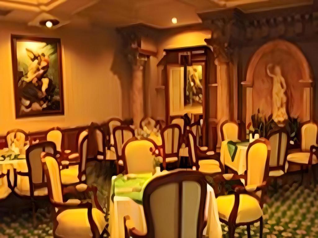 Gajahmada Graha Hotel Malang Buitenkant foto