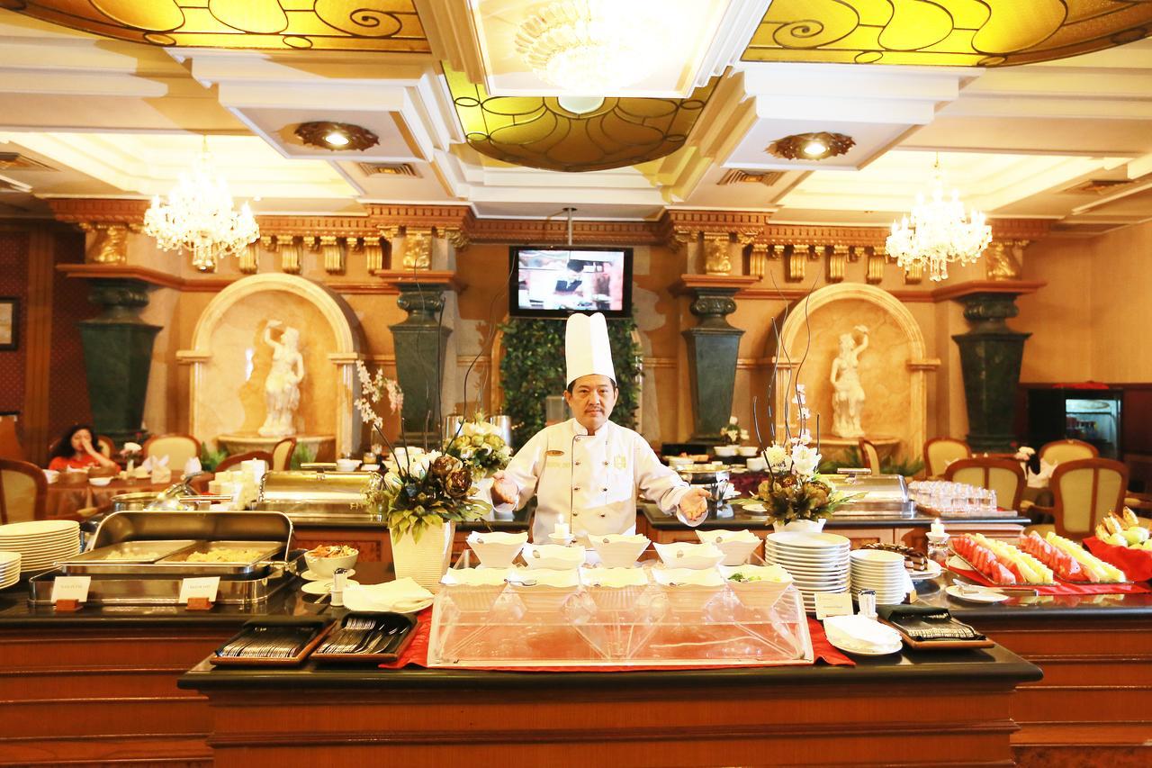 Gajahmada Graha Hotel Malang Buitenkant foto